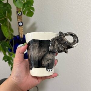 •NEW•Made in Thailand Elephant Souvenir Mug